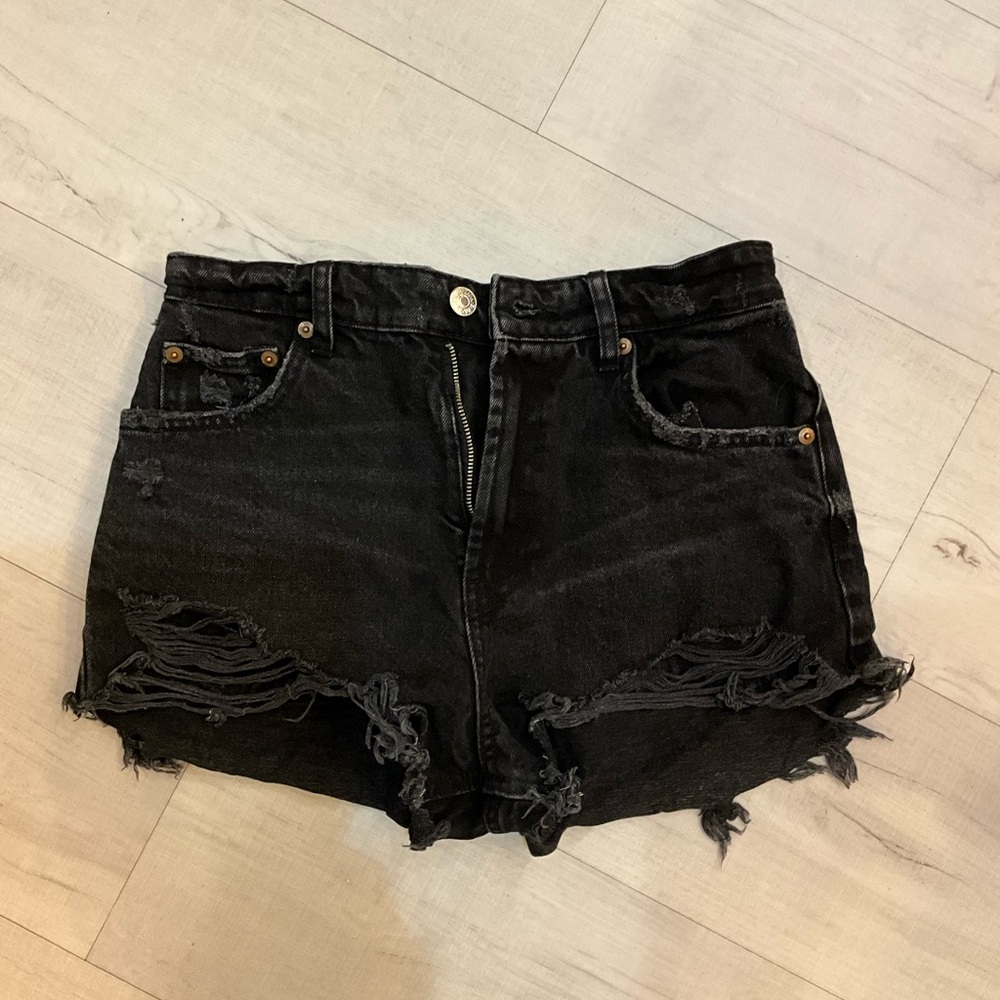 Zara Distressed High‎ Waisted Denim Shorts Size 4